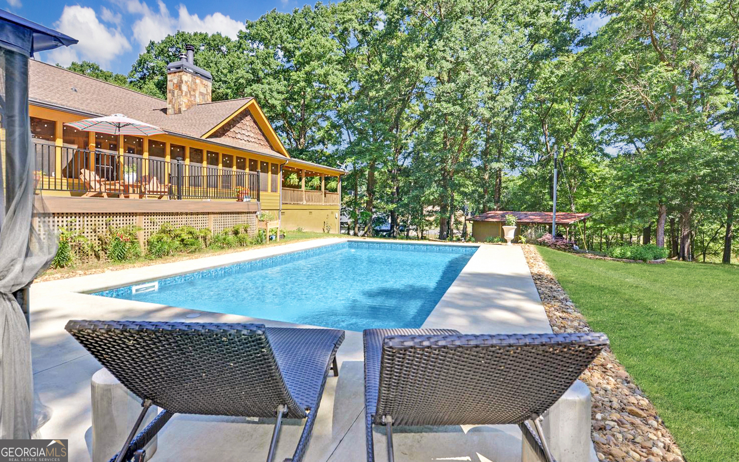 1320 Burroughs RD