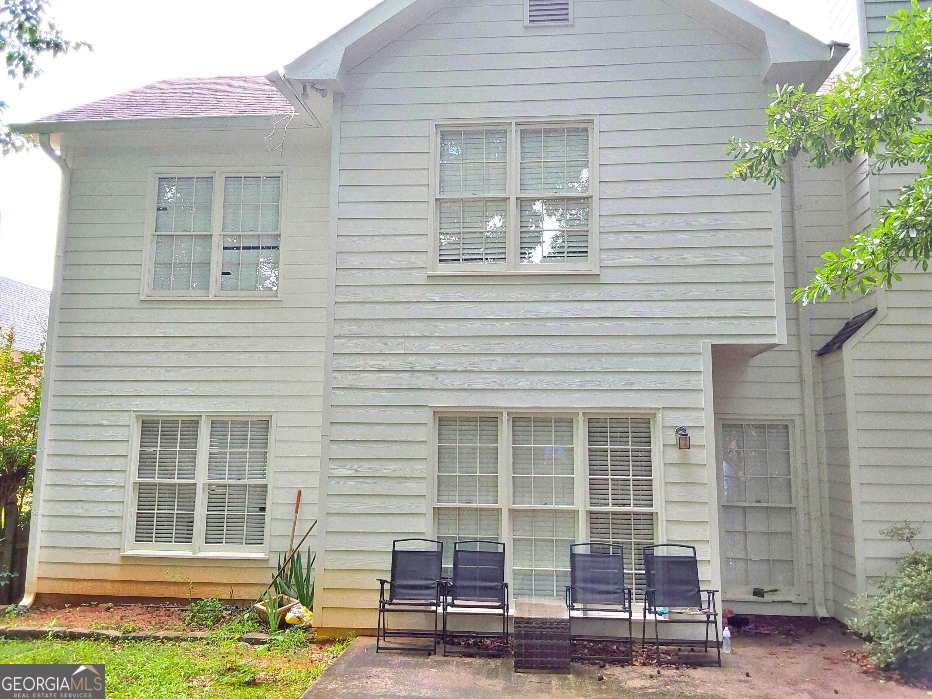 3332 Glenrose TRL