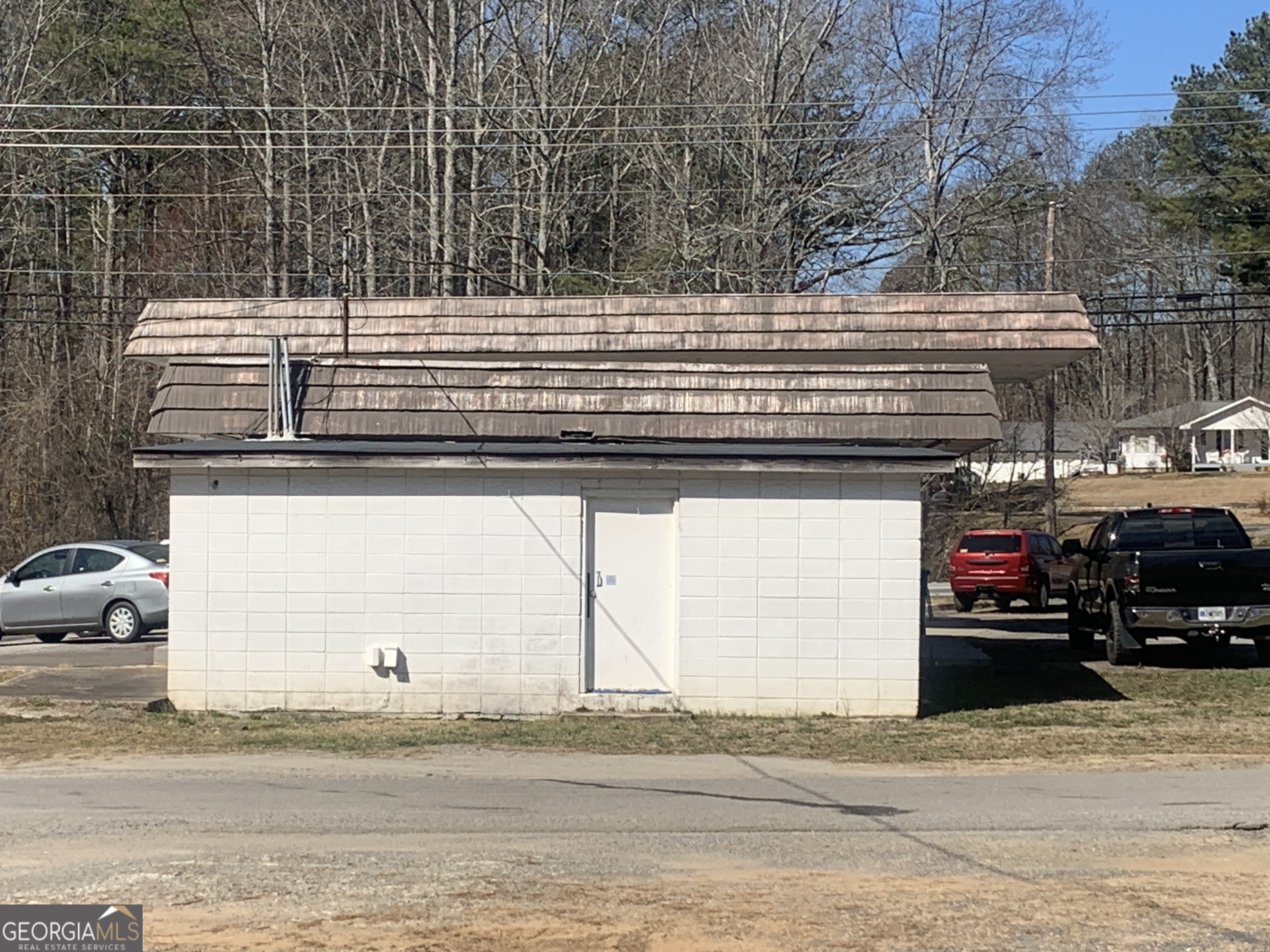 262 Commerce LN
