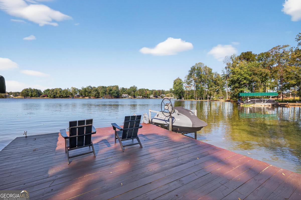1230 Sailview DR