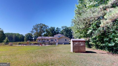 A home in Powder Springs