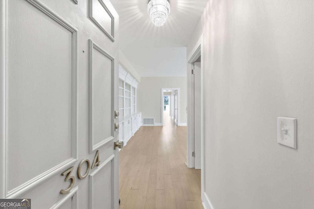 2632 Peachtree RD NW 304B
