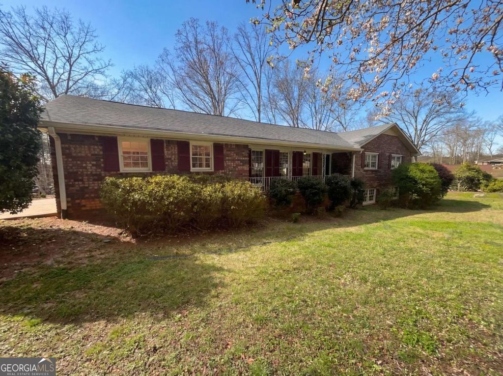 Photo of 6439 Shore Drive, Douglasville, GA 30135 (MLS # 10710783)