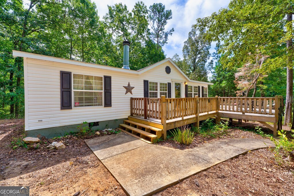 150 Hickory Hills LN