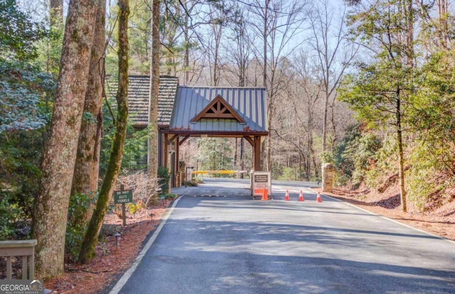 Rare opportunity to own a lot in the sought-after Big Canoe mountain community. Enjoy private access to all community amenities simply by owning a tract of land. Gated, scenic, and serene-Big Canoe offers a lifestyle like no other. Don't miss your chance to build your custom mountain retreat in this premier North Georgia location. More pictures to come