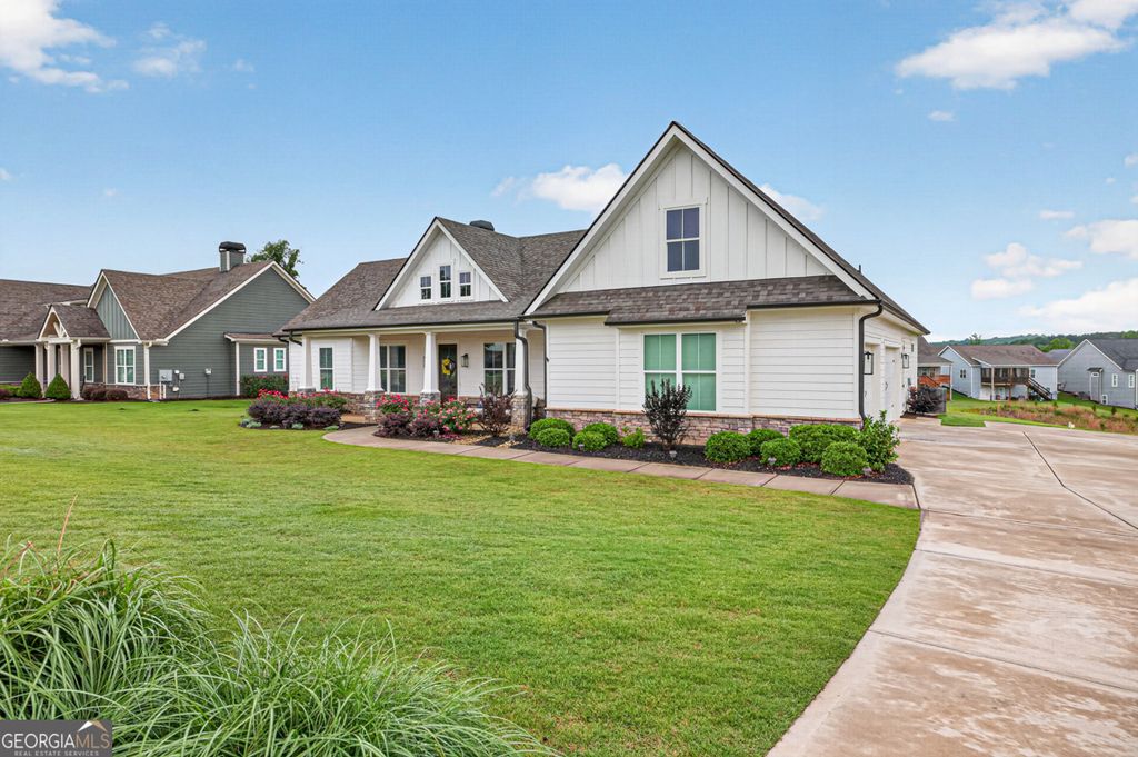 Photo of 163 Peachwood Lane, Homer, GA 30547 (MLS # 10771908)