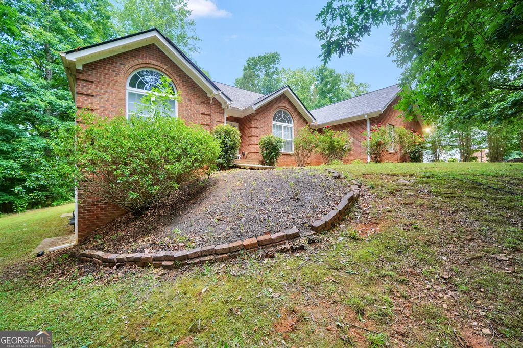 Photo of 1017 Bench Mark Drive, McDonough, GA 30252 (MLS # 10767903)