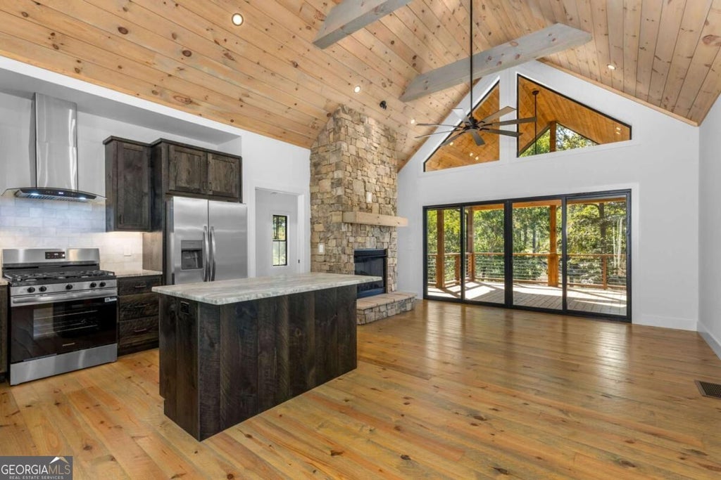 Photo of 93 Arbor Creek Pointe, Mineral Bluff, GA 30559 (MLS # 10857358)