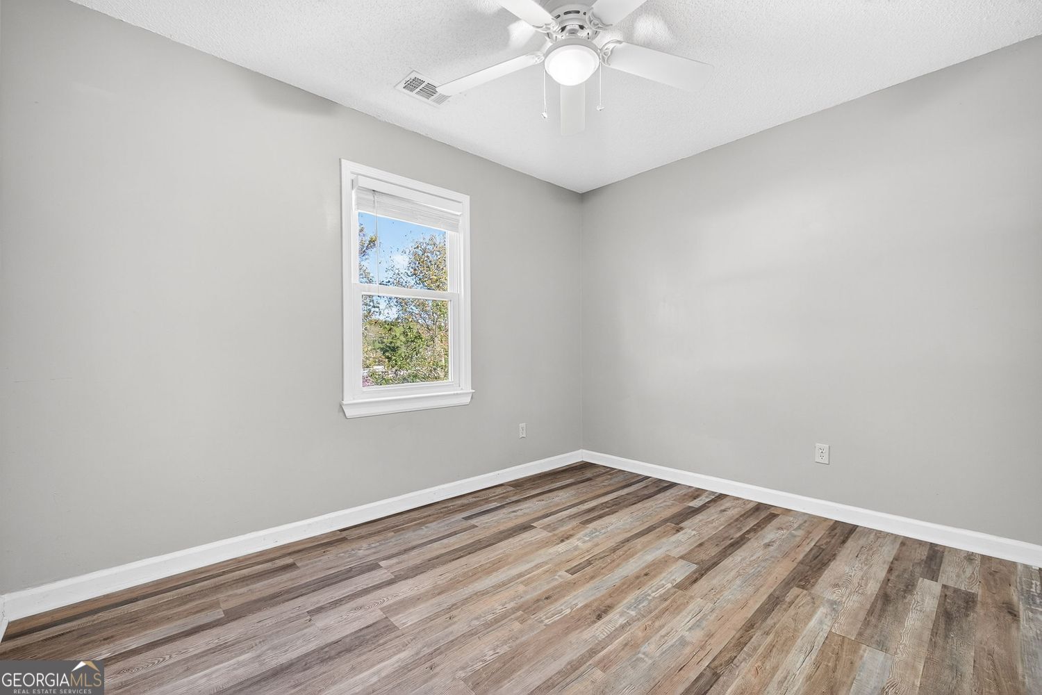 Ball Ground, Georgia 30107, United States, 3 Bedrooms Bedrooms, ,2 BathroomsBathrooms,Residential,Active,232587