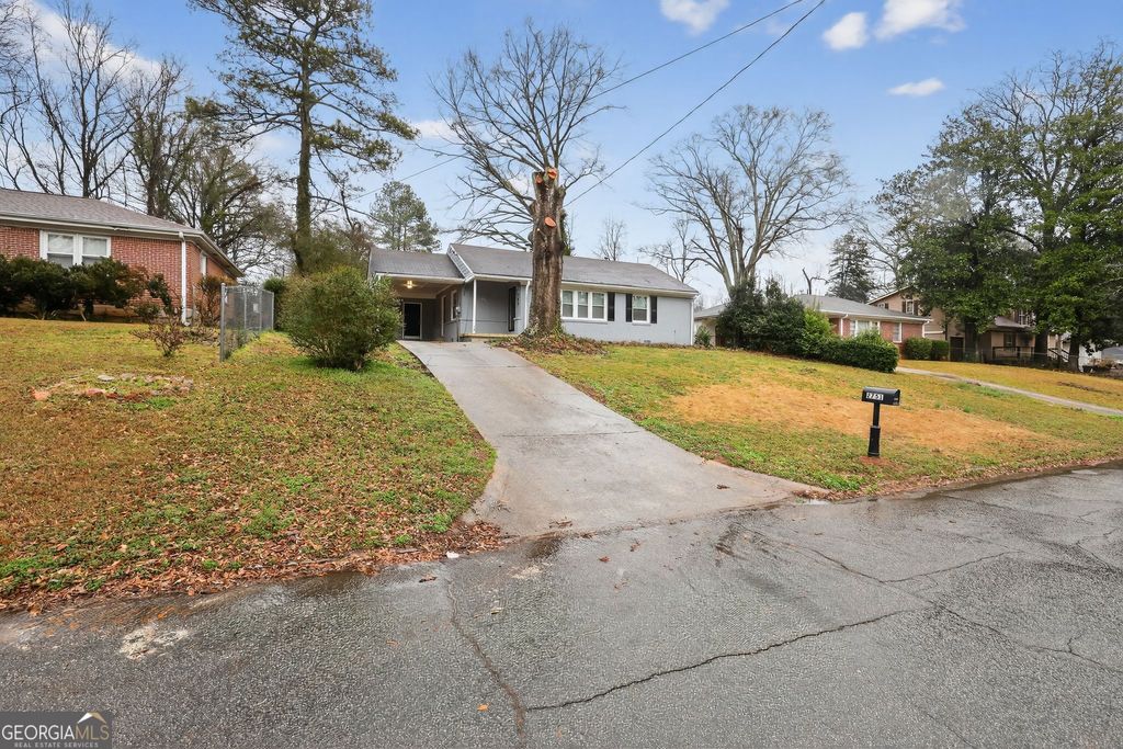 Photo of 2751 Glenvalley Drive, Decatur, GA 30032 (MLS # 10704280)