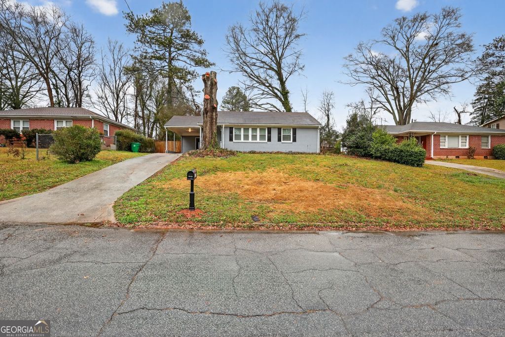 Photo of 2751 Glenvalley Drive, Decatur, GA 30032 (MLS # 10704280)