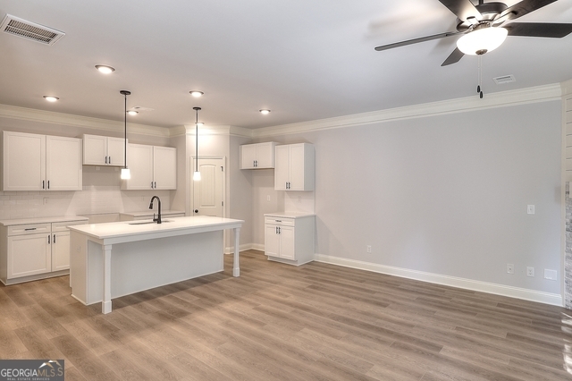19 Crest DR 2