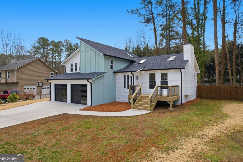 Photo of 2977 Lowe Trail, Marietta, GA 30066 (MLS # 10689732)