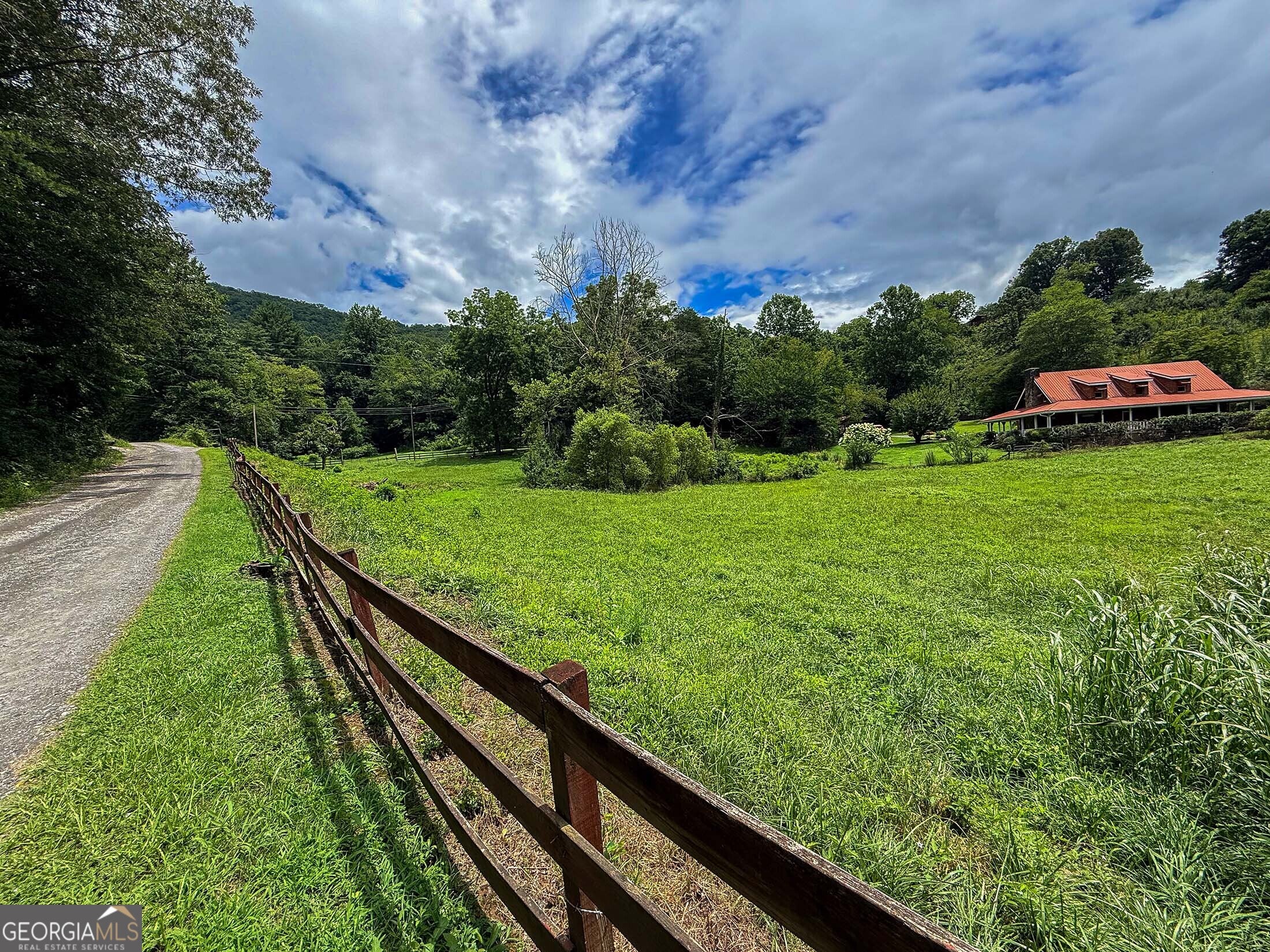 122 Crawford Cove RD