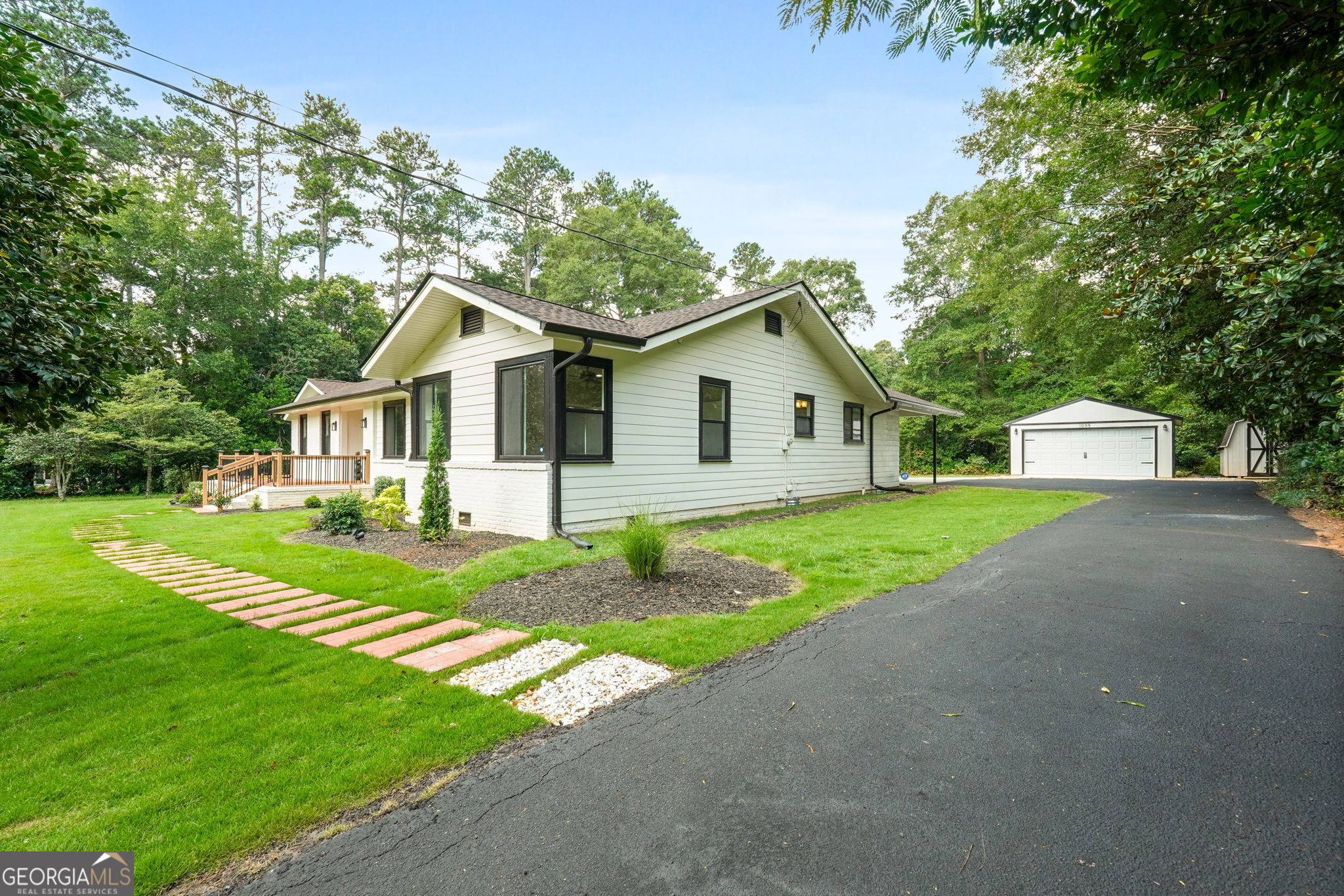 1099 Pine Valley RD