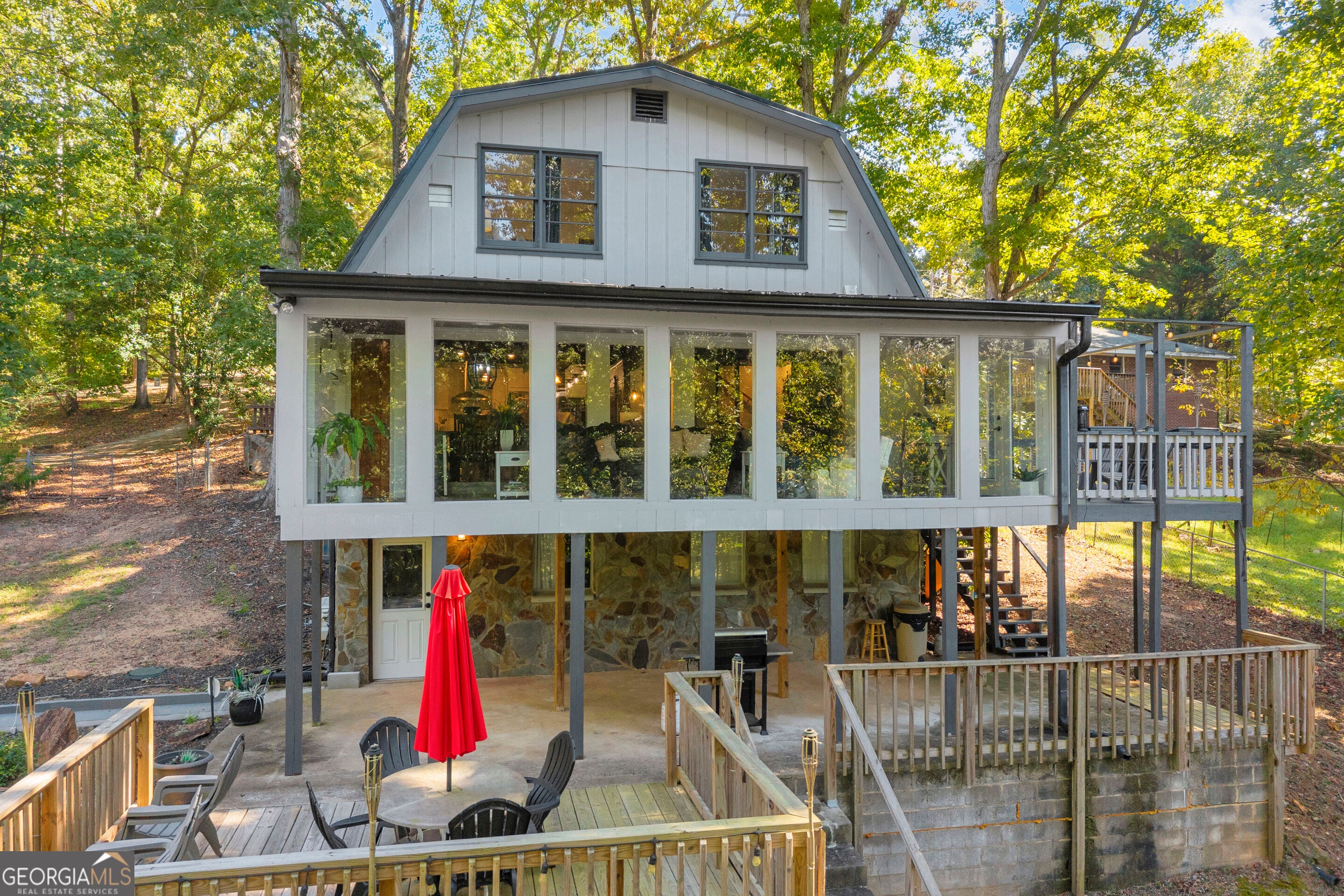 381 Bow DR