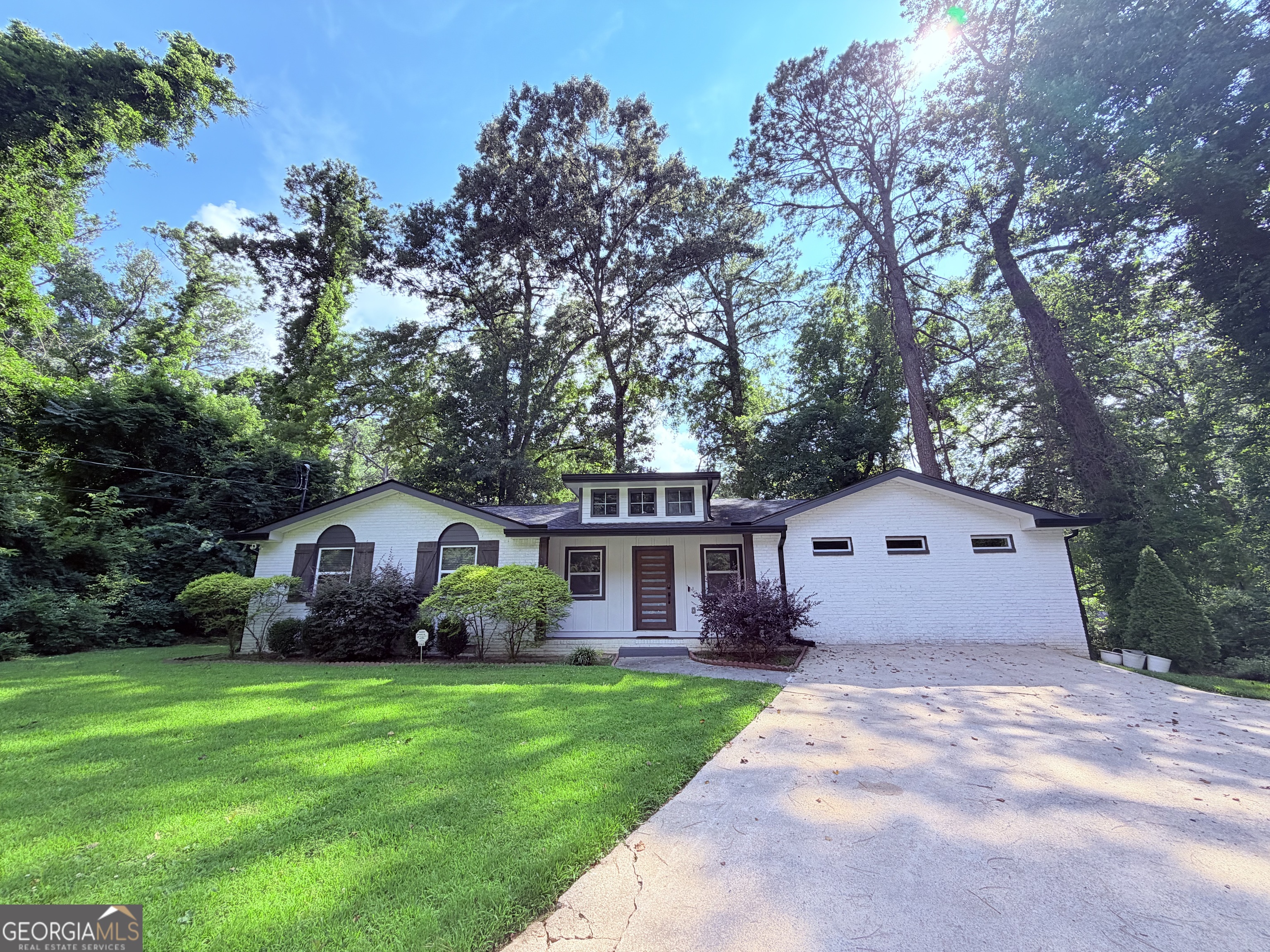 1143 Westmont RD SW