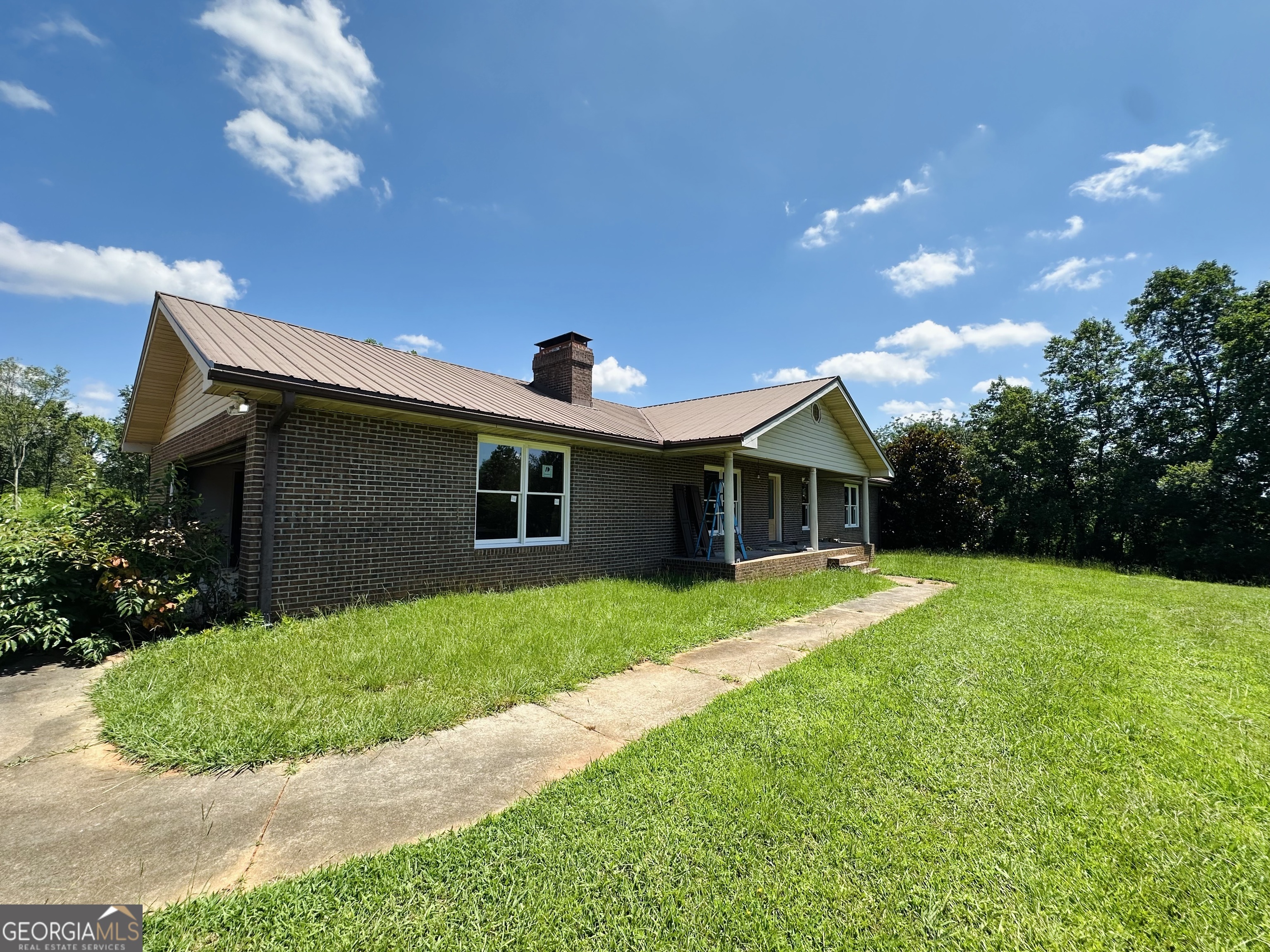 6421 Holly Springs RD