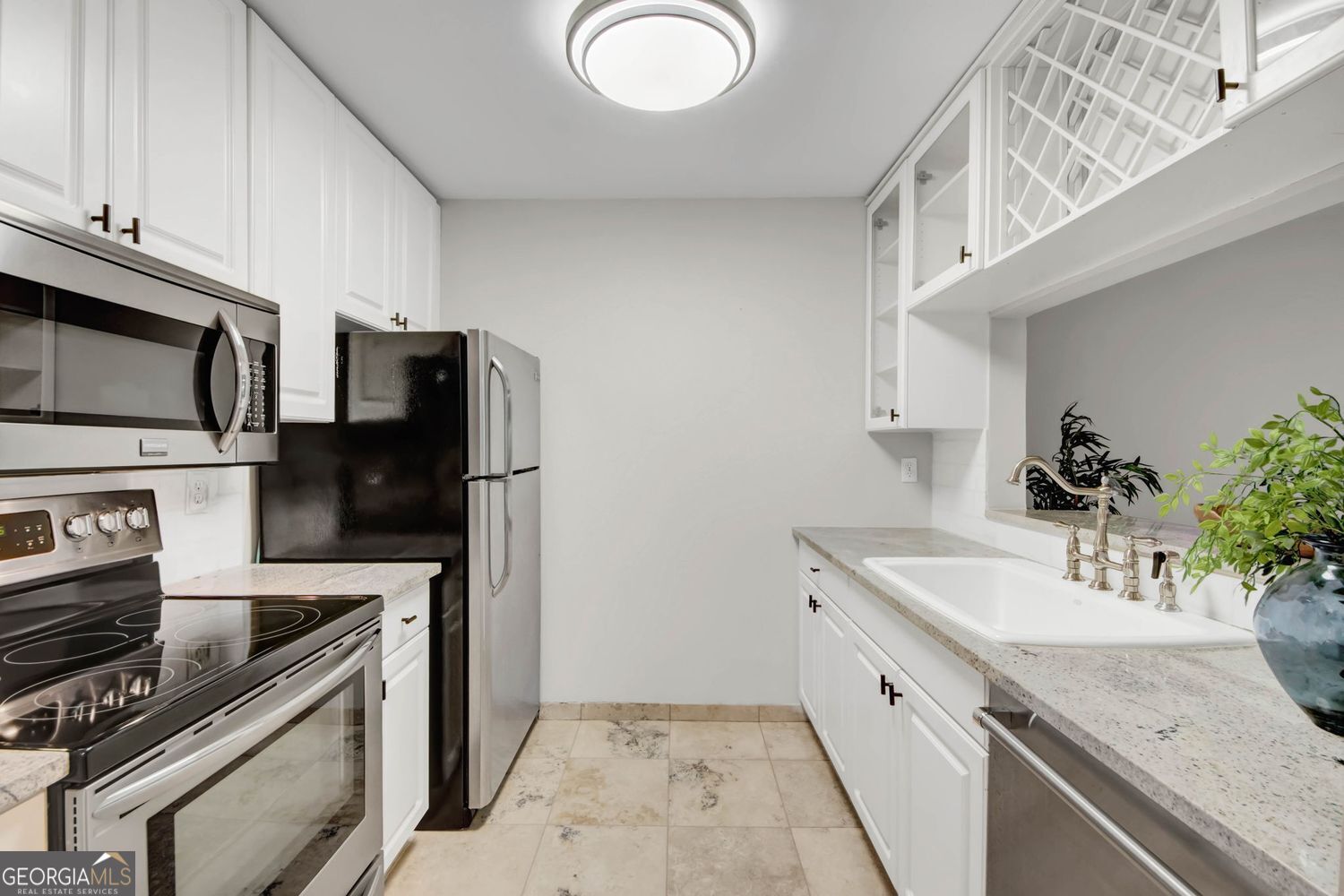 3655 Habersham RD NE B141