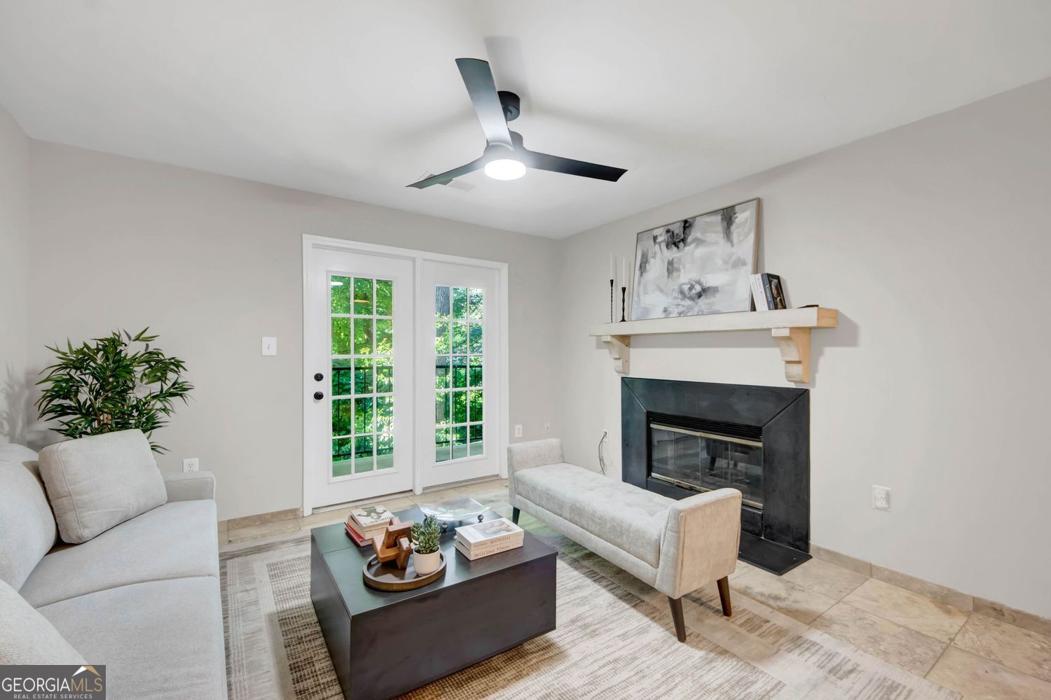 3655 Habersham RD NE B141