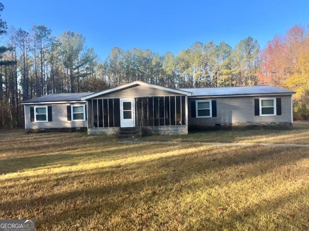 Photo of 882 Caldwell Road, Gay, GA 30218 (MLS # 10666735)