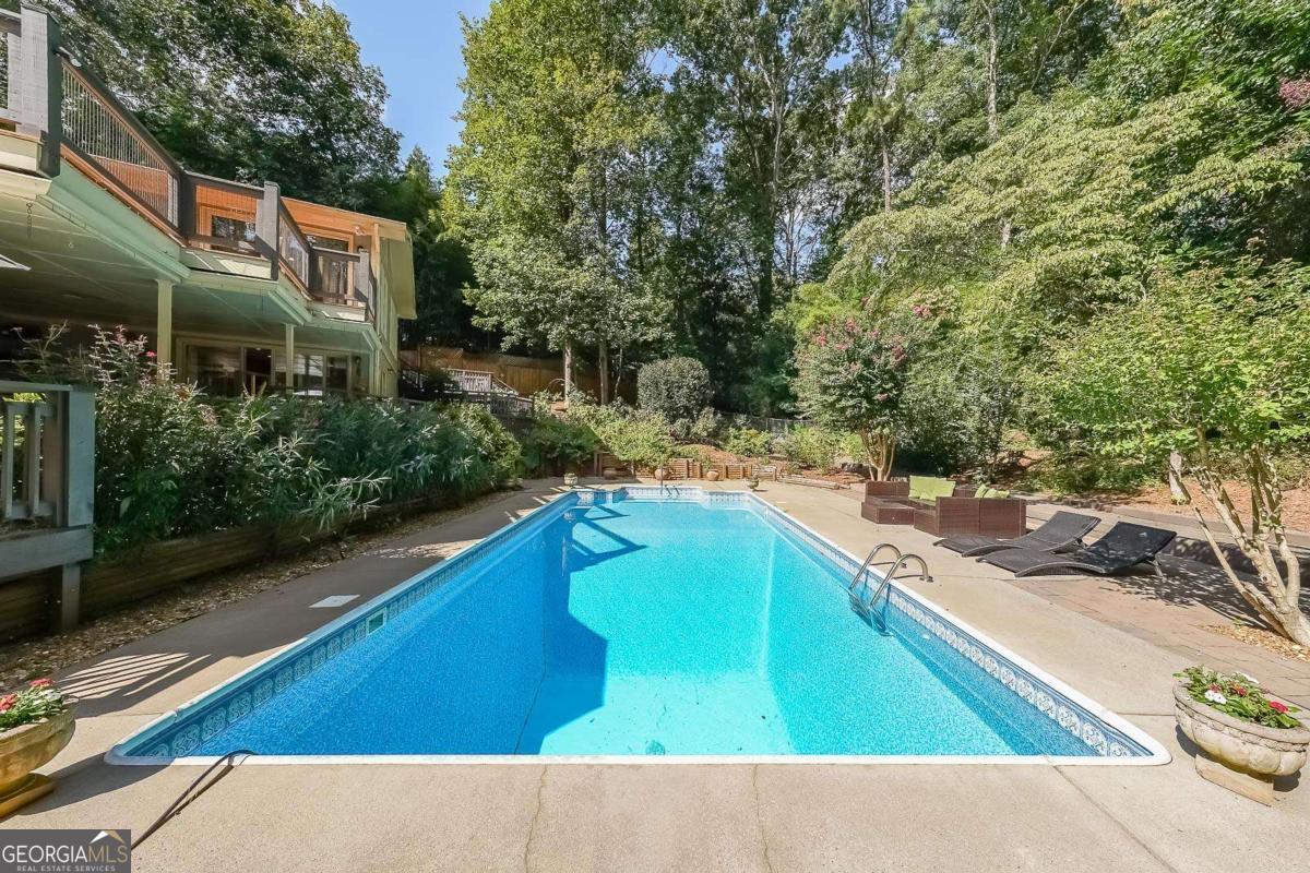 Burnt Hickory Hills - Residential