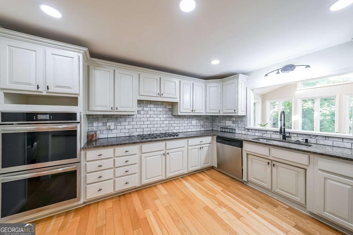 Burnt Hickory Hills - Residential