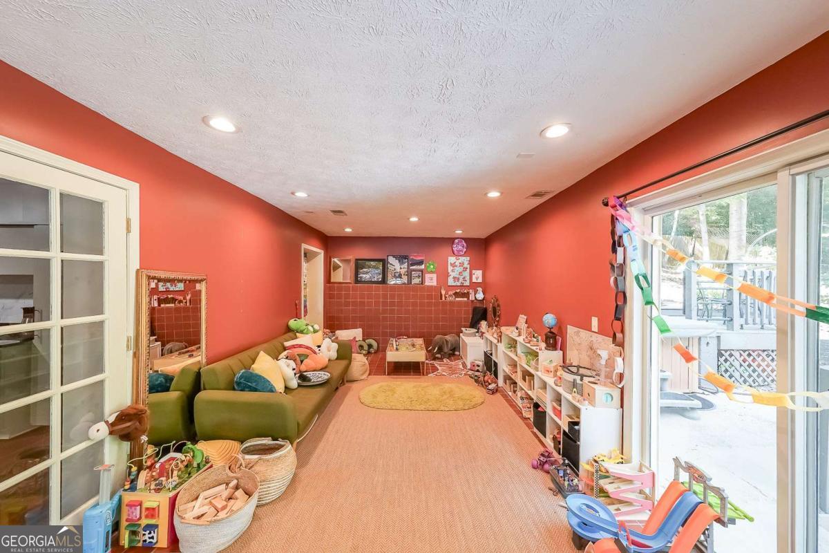 Burnt Hickory Hills - Residential