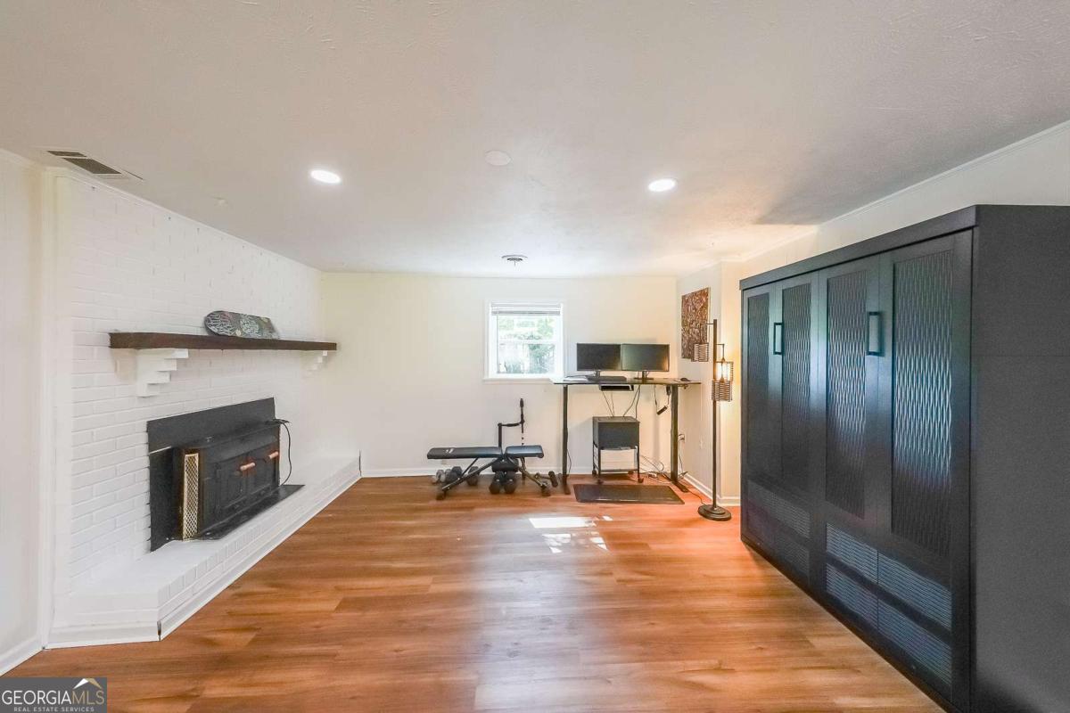 Burnt Hickory Hills - Residential