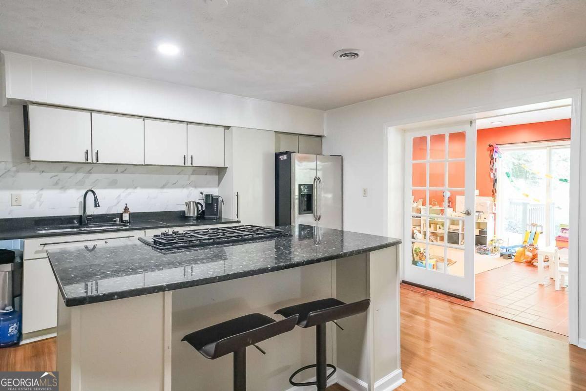 Burnt Hickory Hills - Residential