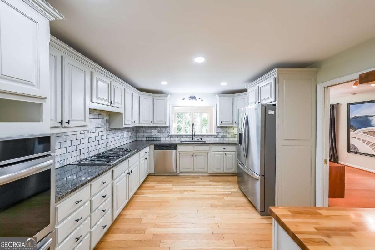 Burnt Hickory Hills - Residential