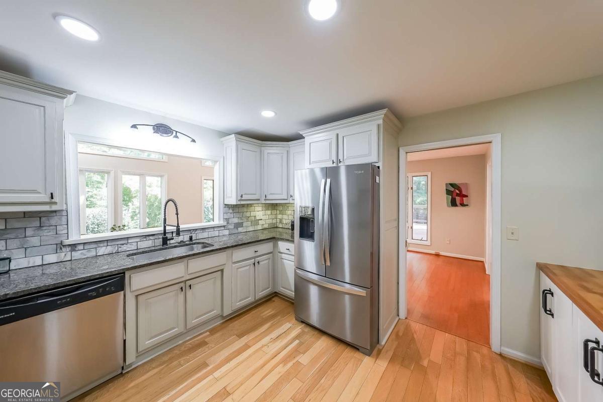 Burnt Hickory Hills - Residential