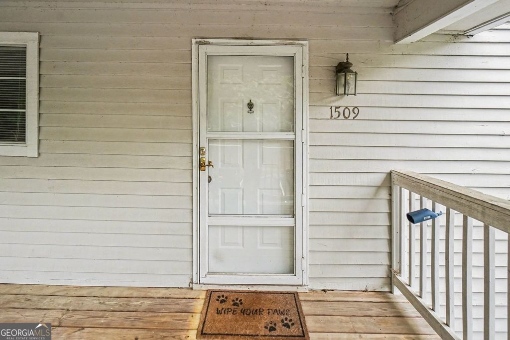 Photo of 1509 Gettysburg Place, Sandy Springs, GA 30350 (MLS # 10754684)