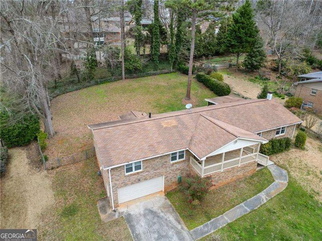 Photo of 93 Vanessa Drive SE, Smyrna, GA 30082 (MLS # 10698941)