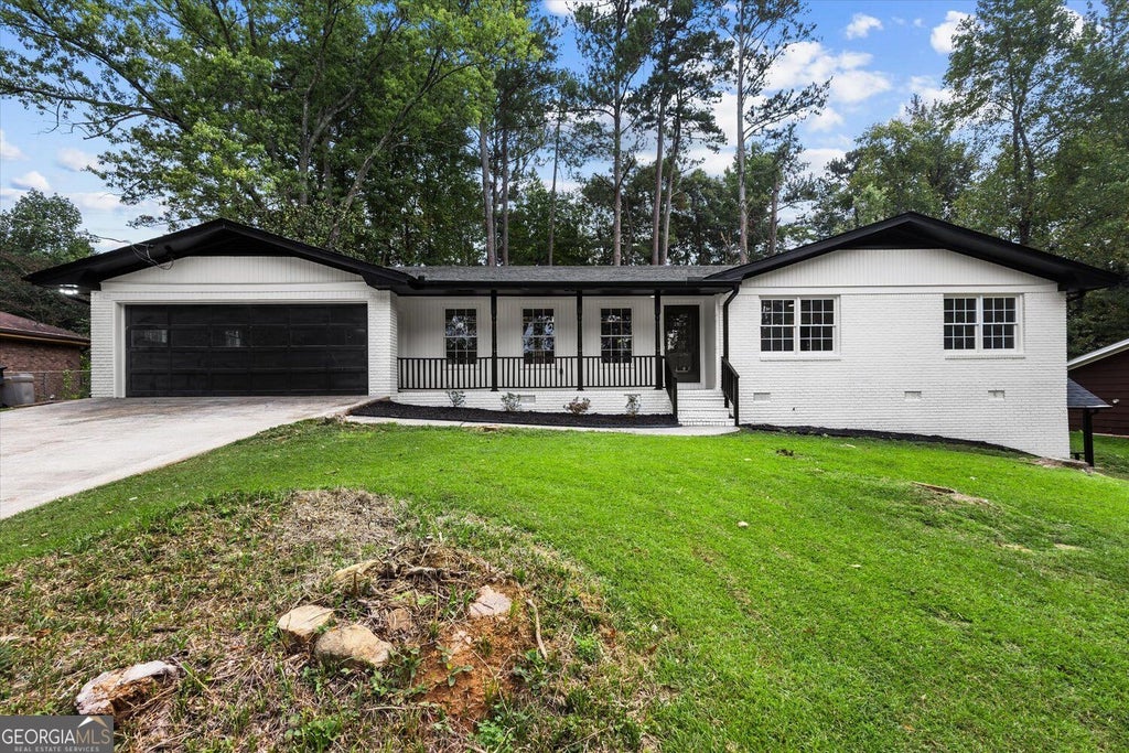 Photo of 1674 Lamancha Drive NW, Lawrenceville, GA 30044 (MLS # 10869241)
