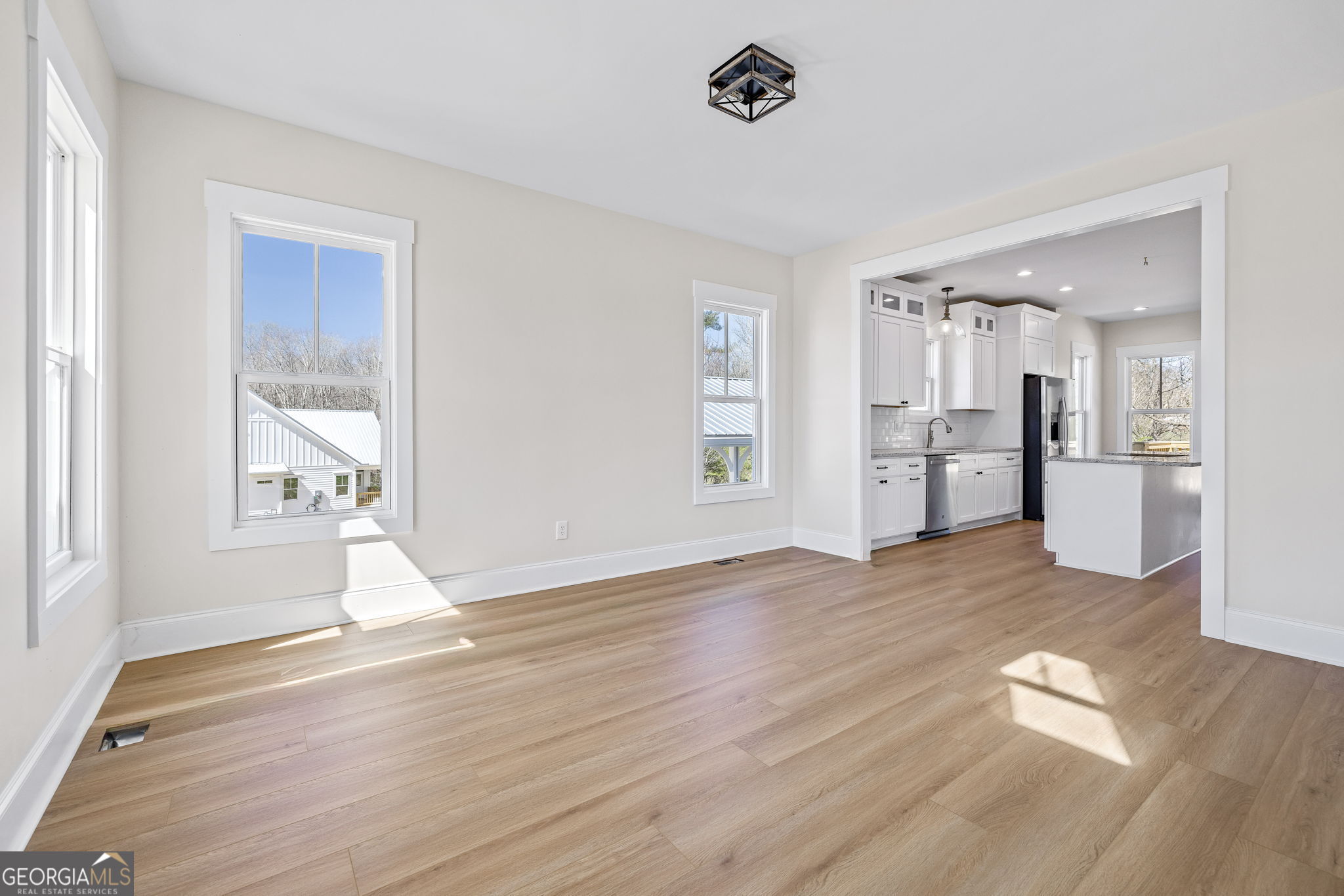 409 Roper DR