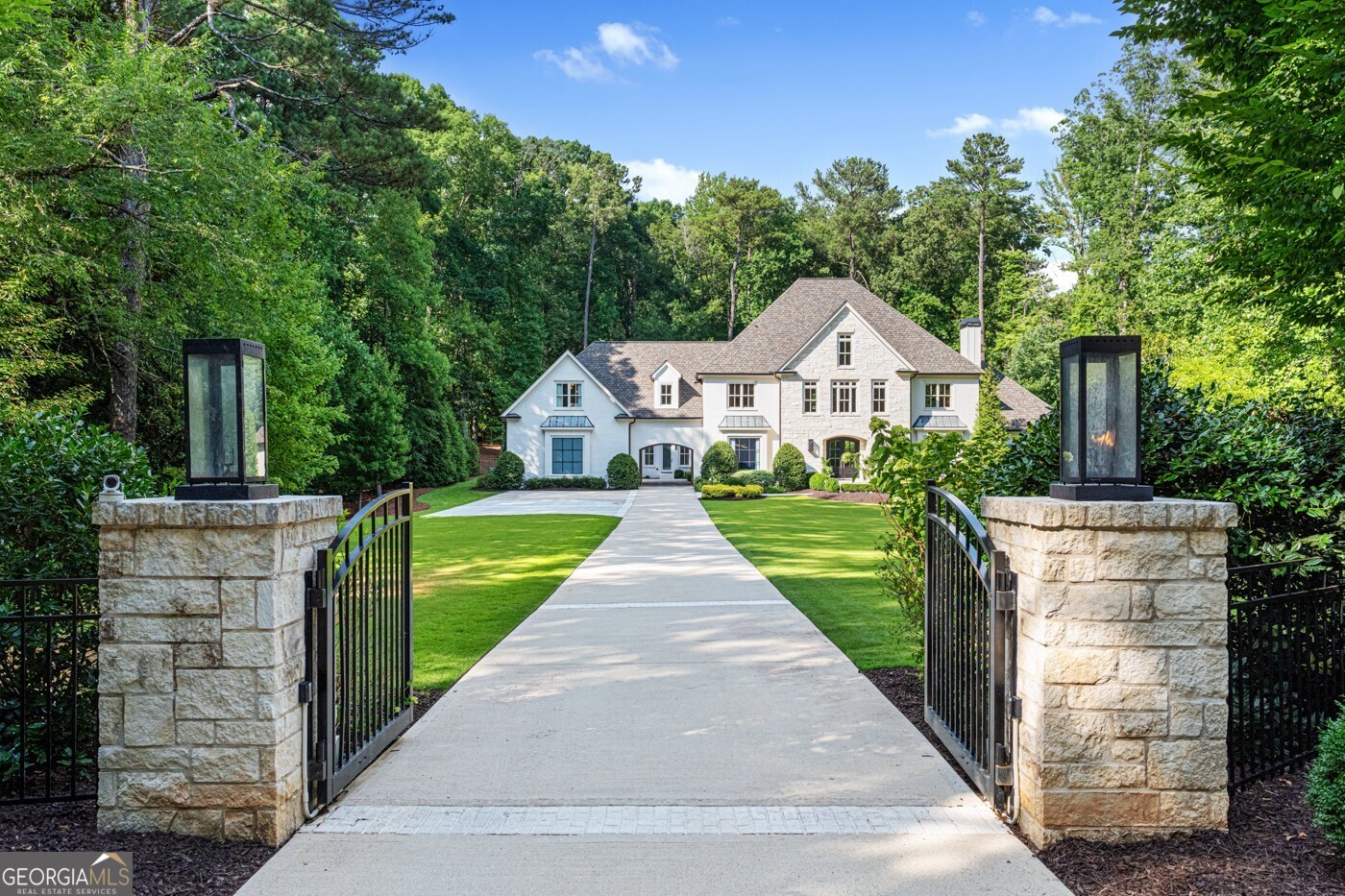 1191 W Conway DR