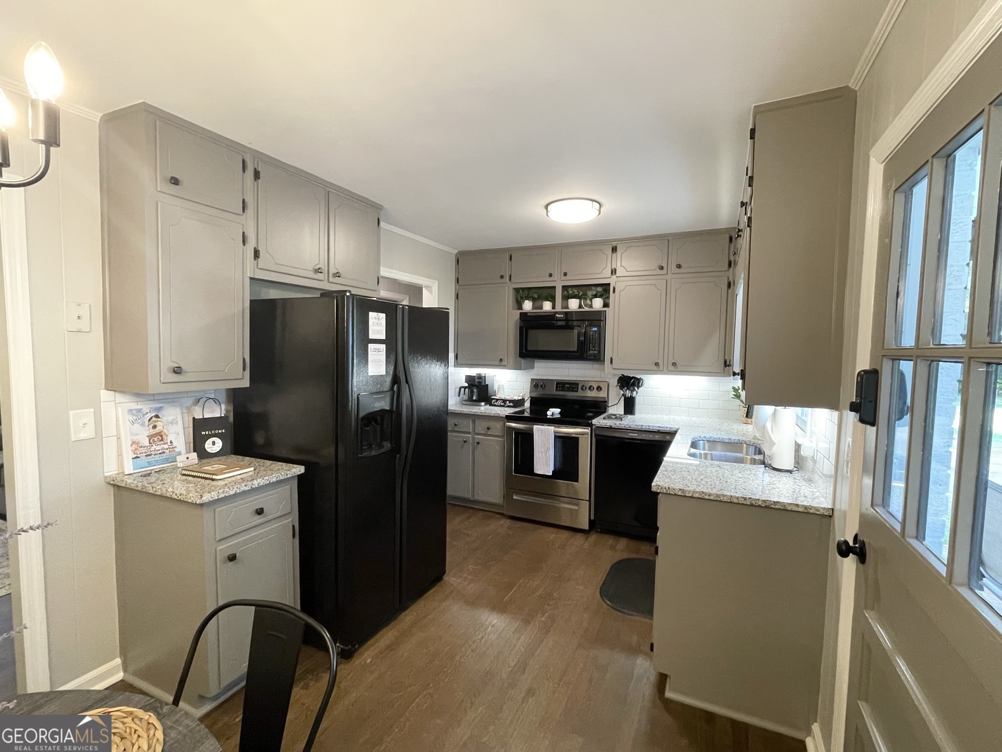 4181 A&B Floyd ST NE