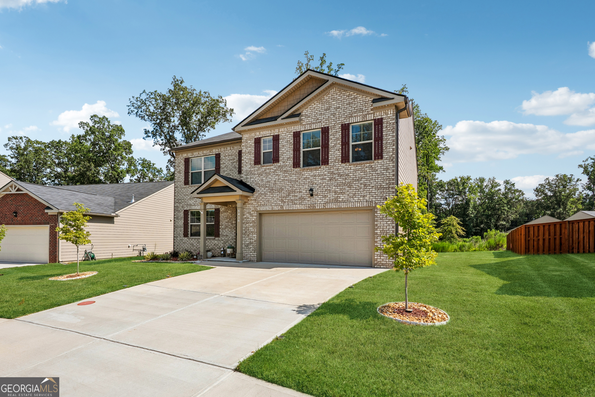 5436 Andrew LN