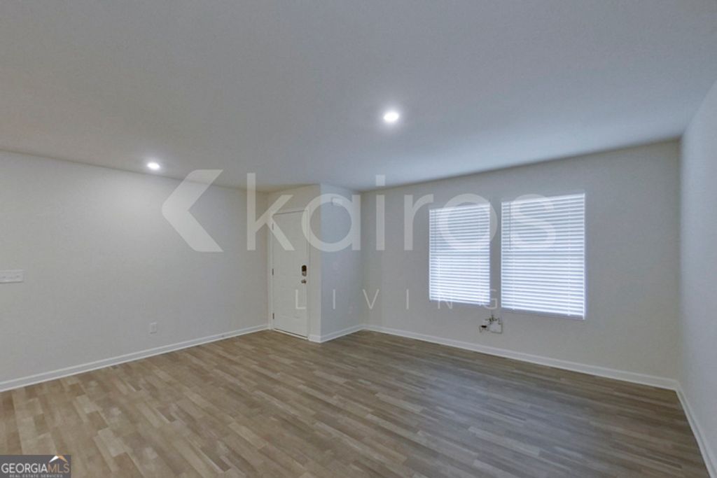 Photo of 254 York Lane, Macon, GA 31220 (MLS # 10707439)