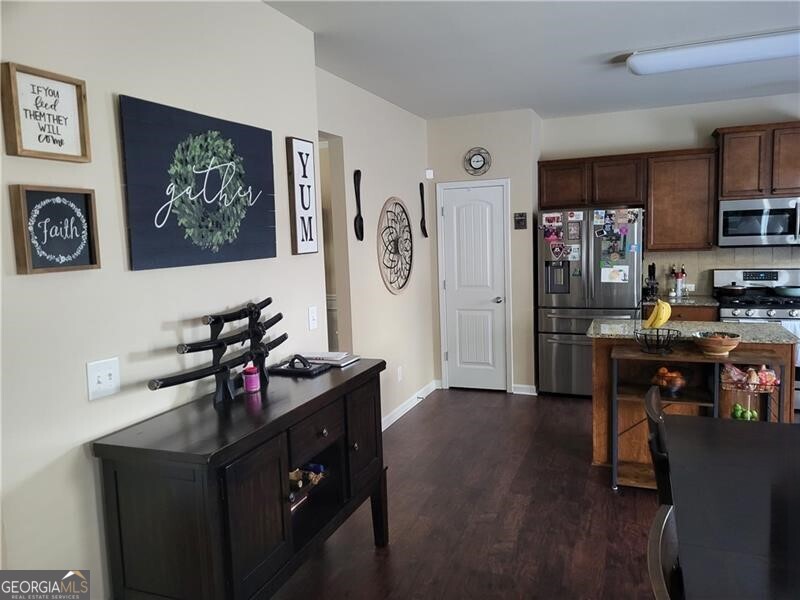 294 Westmoreland CT