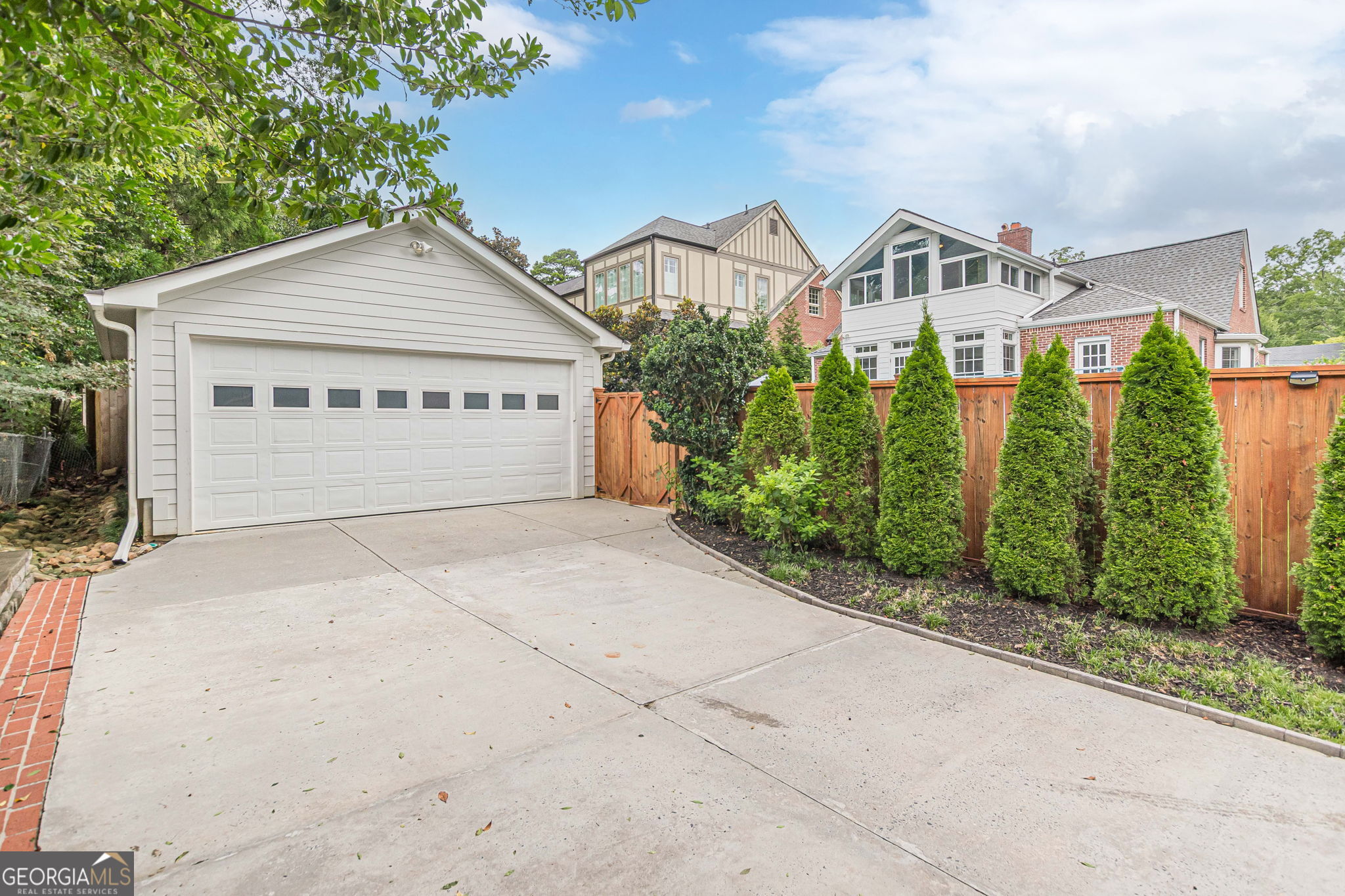 Atlanta, Georgia 30306, United States, 3 Bedrooms Bedrooms, ,4 BathroomsBathrooms,Residential,Active,199268