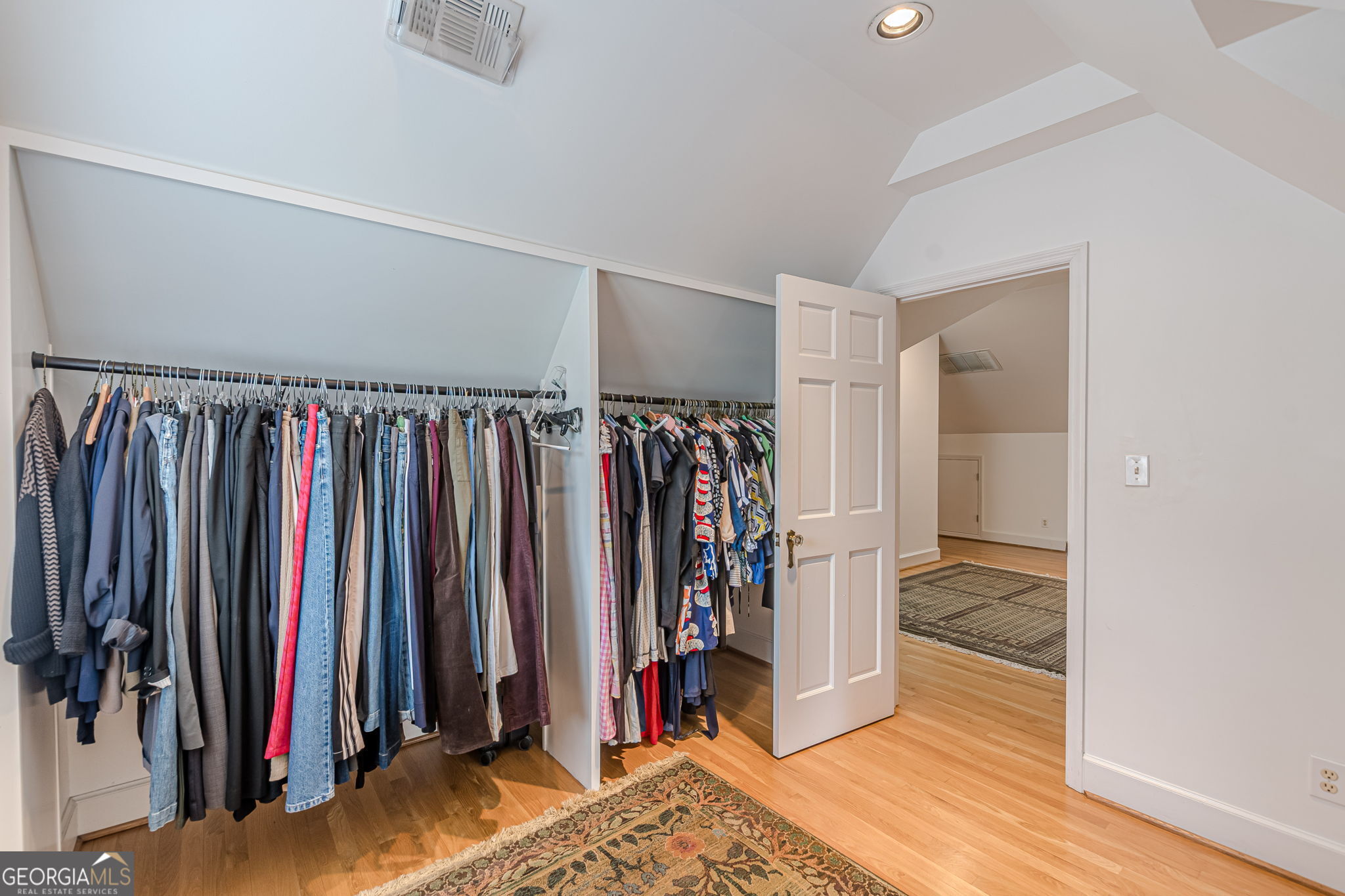 Atlanta, Georgia 30306, United States, 3 Bedrooms Bedrooms, ,4 BathroomsBathrooms,Residential,Active,199268