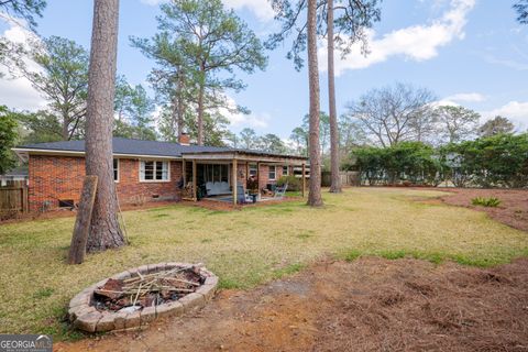 A home in Valdosta