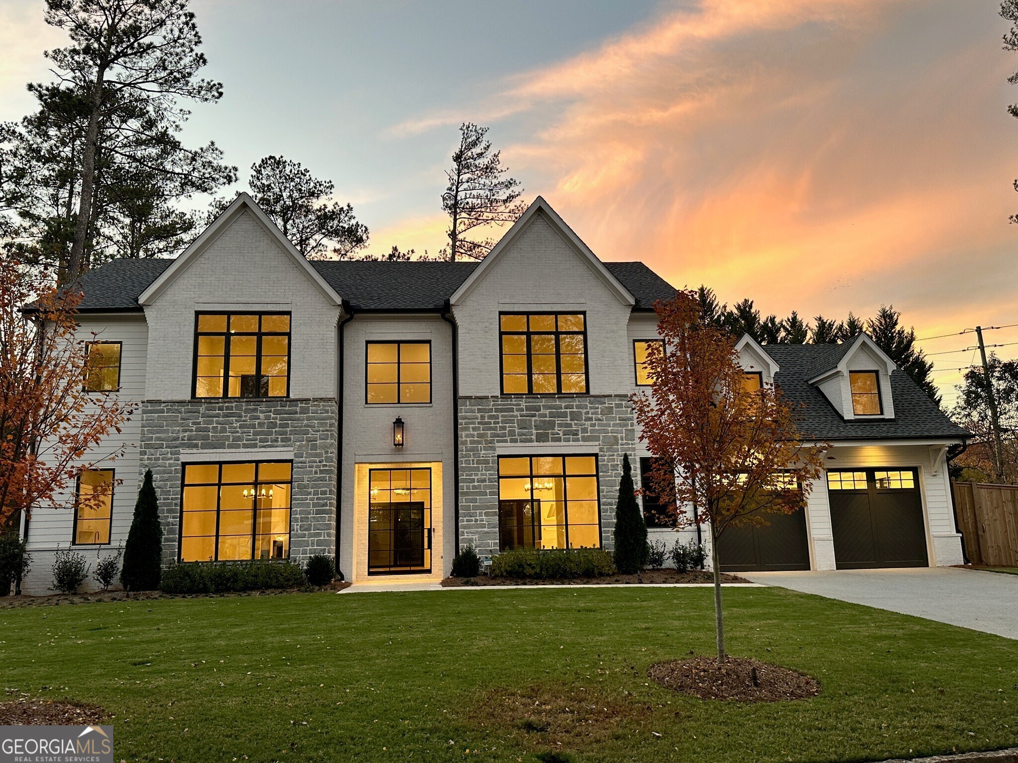 4550 Jolyn PL