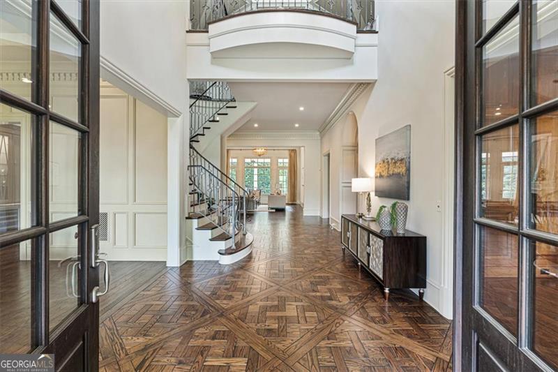 3225 W Paces Park CT NW