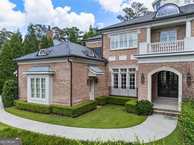 3225 W Paces Park CT NW