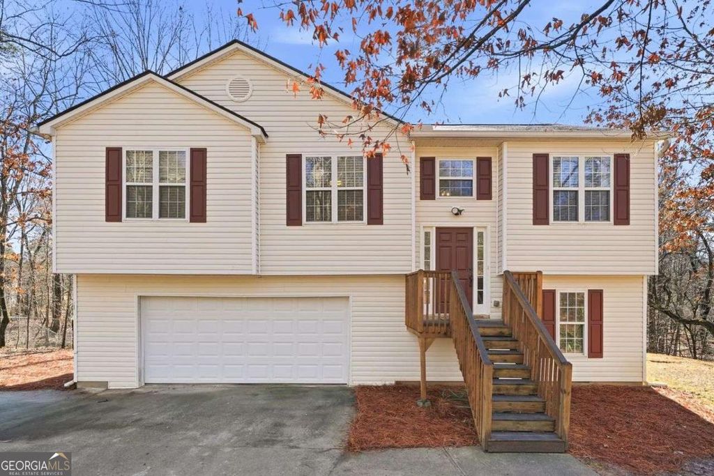 Photo of 8675 Bayhill Drive, Gainesville, GA 30506 (MLS # 10693609)