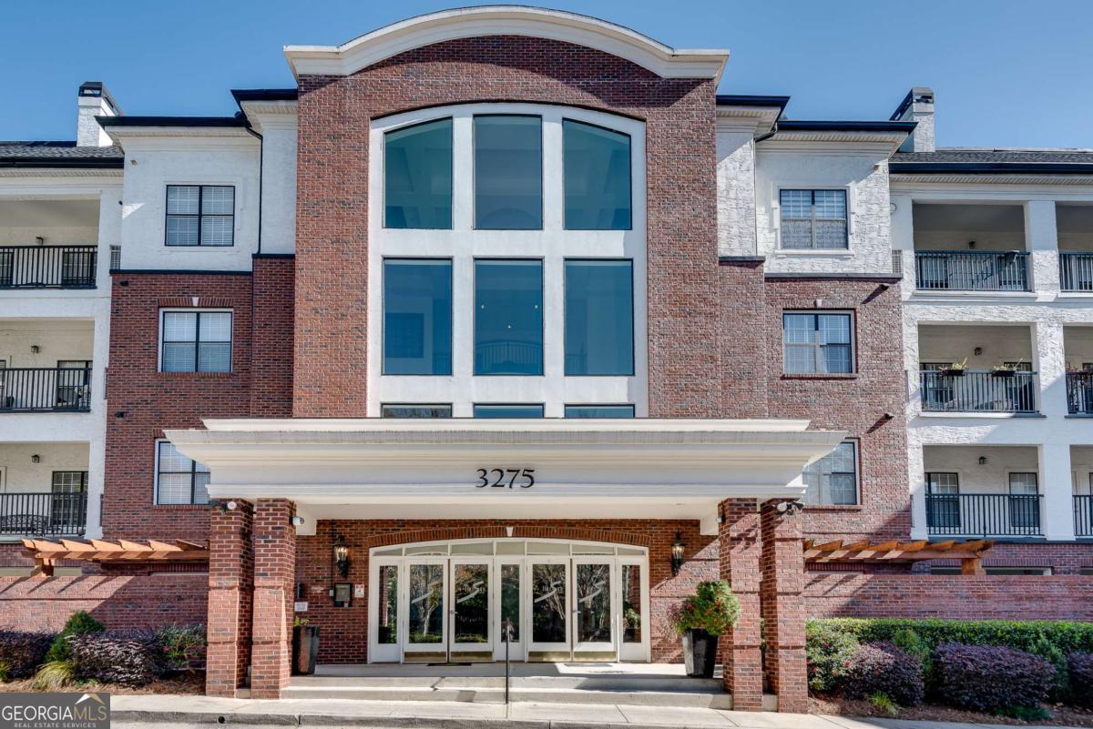 3275 Lenox RD NE 108