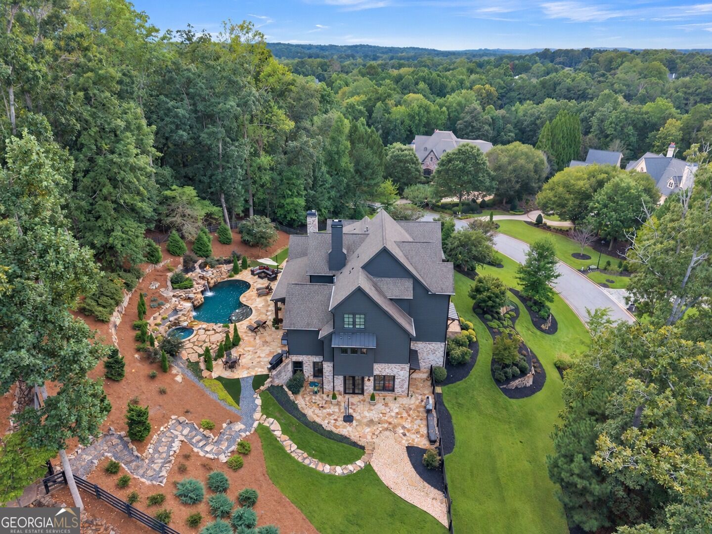 765 Foxhollow RUN
